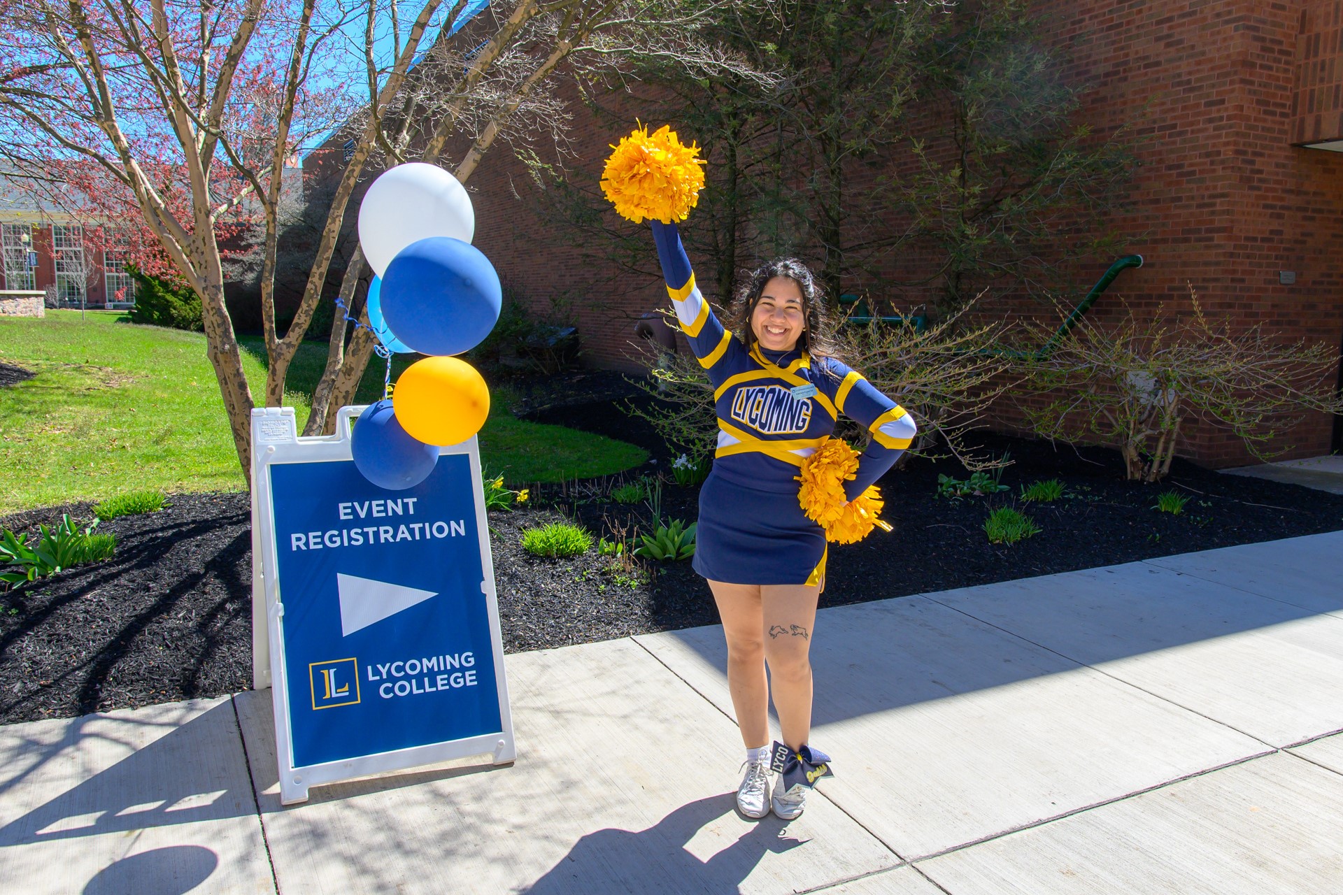 Lycoming Cheerleader