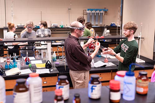 Dr. Jeremy Ramsey and students in Analytical Chemistry lab
