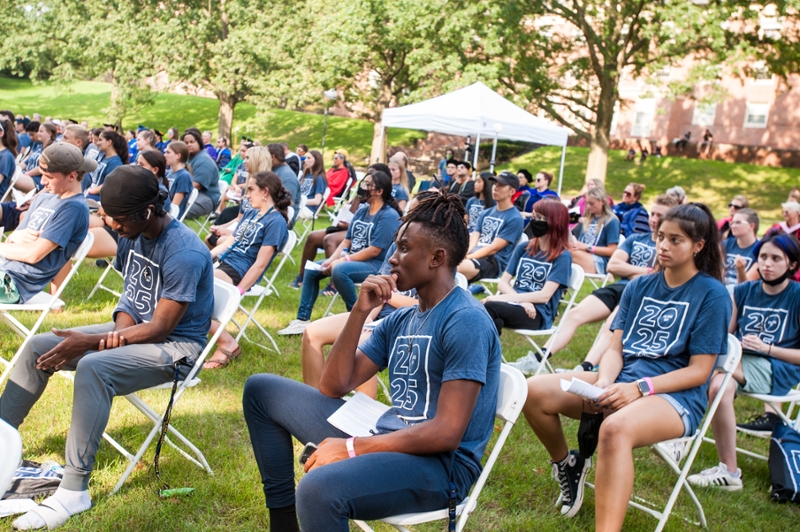 Class of 2025 walks through Sykes gate to begin journey News