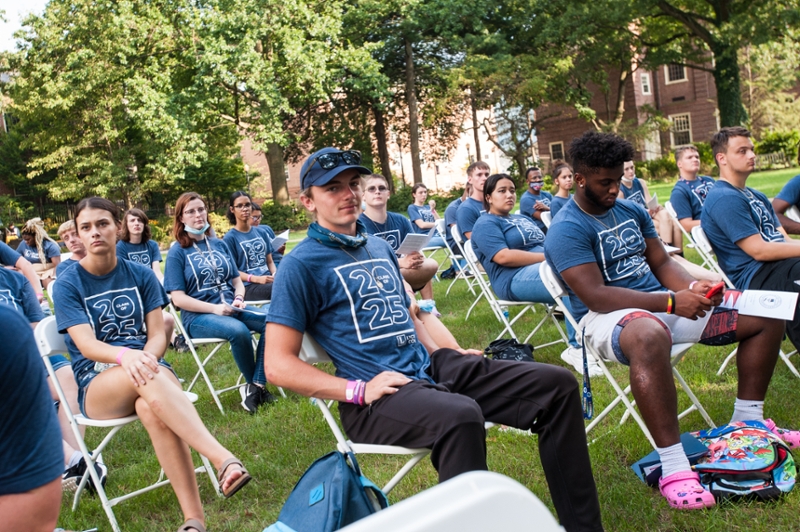 Class of 2025 walks through Sykes gate to begin journey News