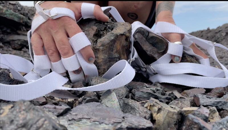 Screenshot: Overburden